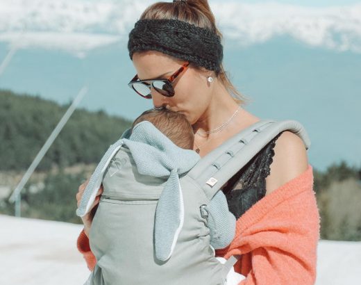Porteo de bebé con mochila en La Molina